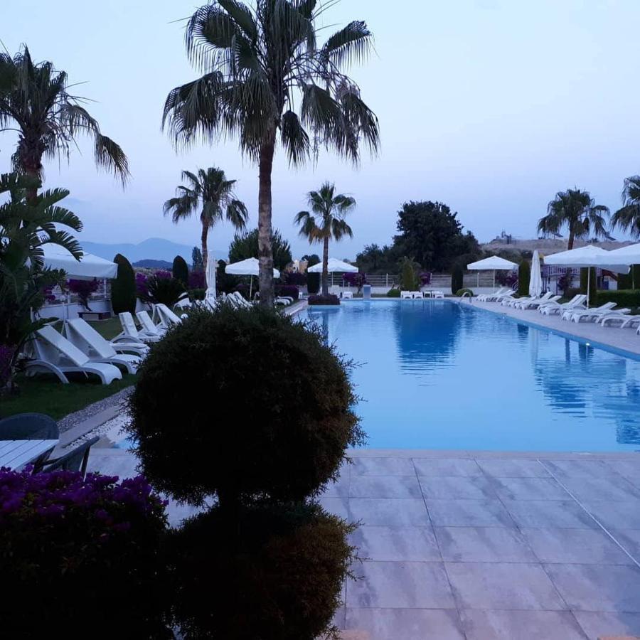 Babylon Luxury Villa With Private Pool And Indoor Heated Pool Side Exterior foto
