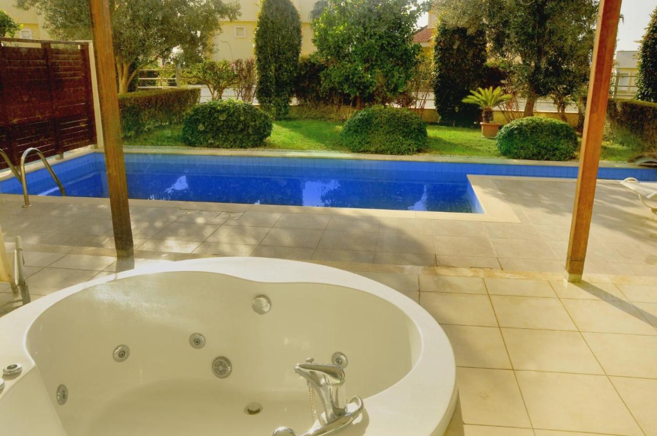 Babylon Luxury Villa With Private Pool And Indoor Heated Pool Side Exterior foto
