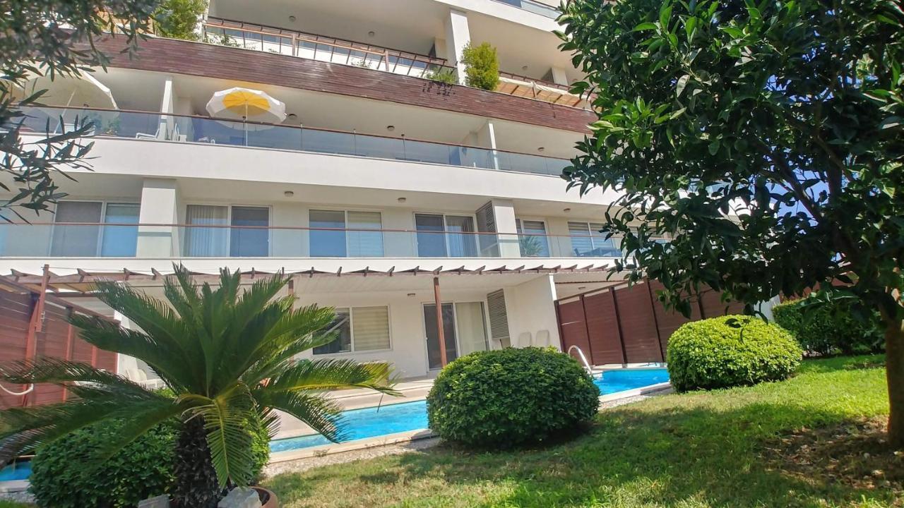 Babylon Luxury Villa With Private Pool And Indoor Heated Pool Side Exterior foto